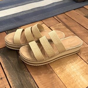 Universal Thread Wedge Sandals